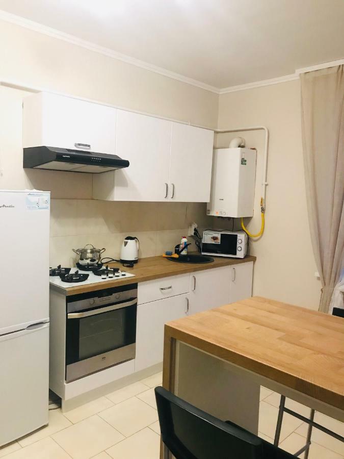 Naberezhna 10, Central Lutsk Apartment Ngoại thất bức ảnh